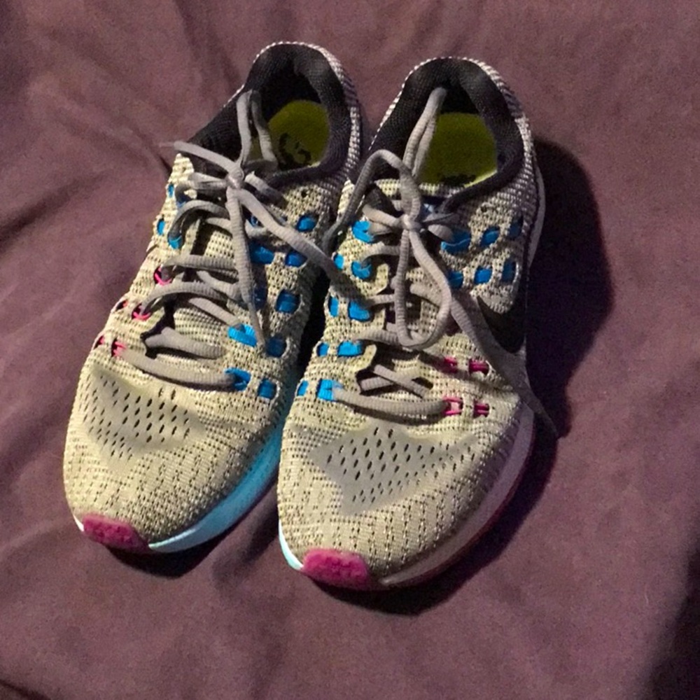 Nike ZOOM Women’s running shoes Size 9